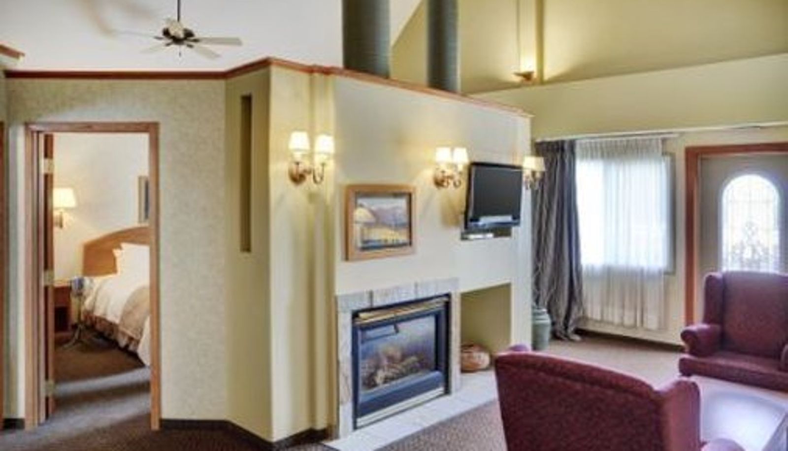 Room - Lakeview Inn And Suites Hinton