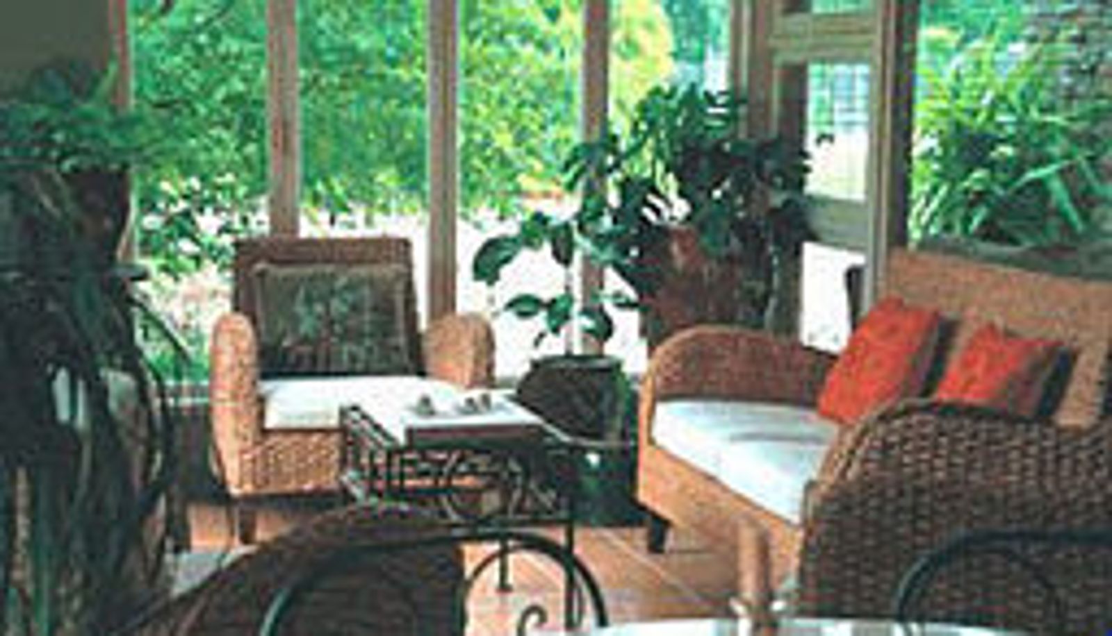 Hall - Minaret Lodge