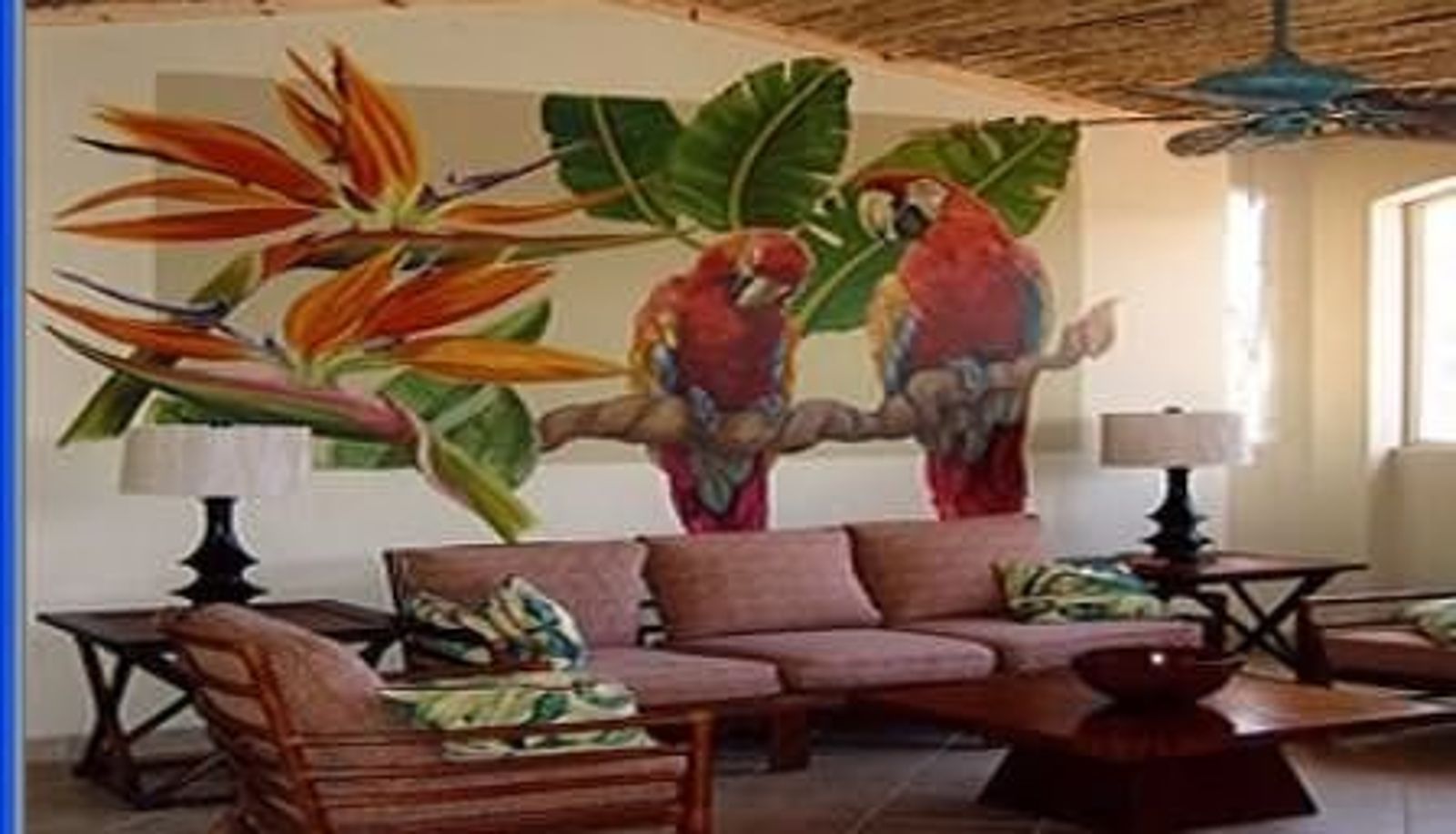 Hall - Pueblo Dorado