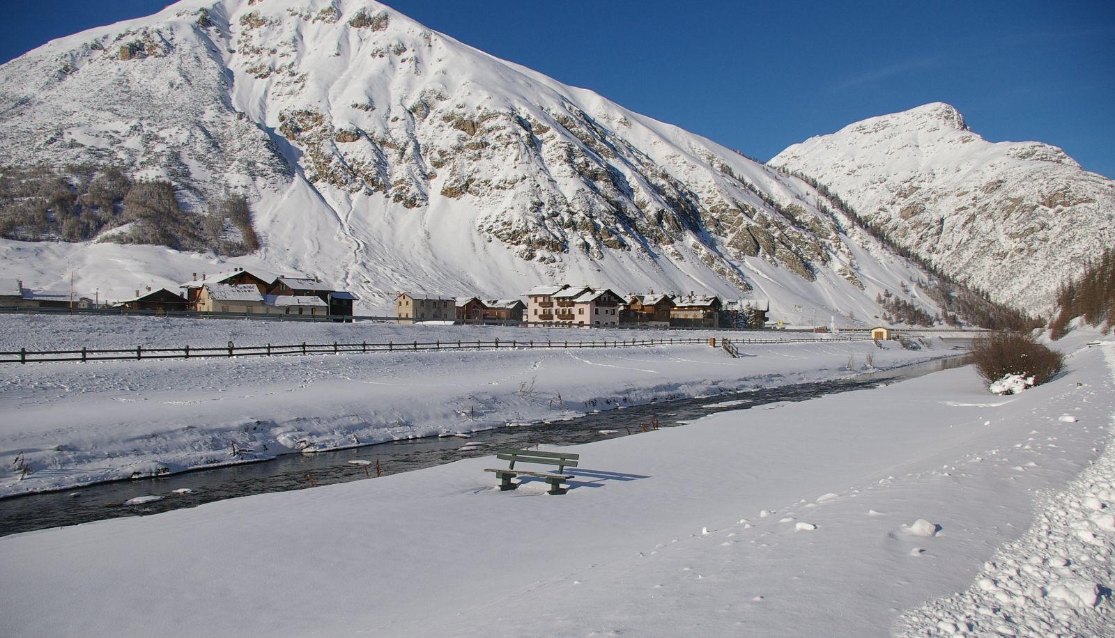 Surrounding - Alpen Village Hotel