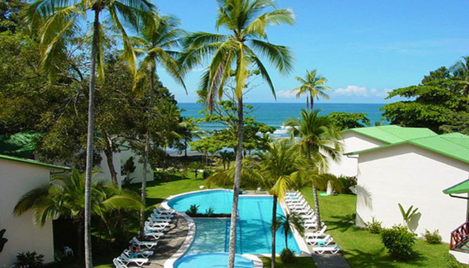 Exterior view - Club Del Mar