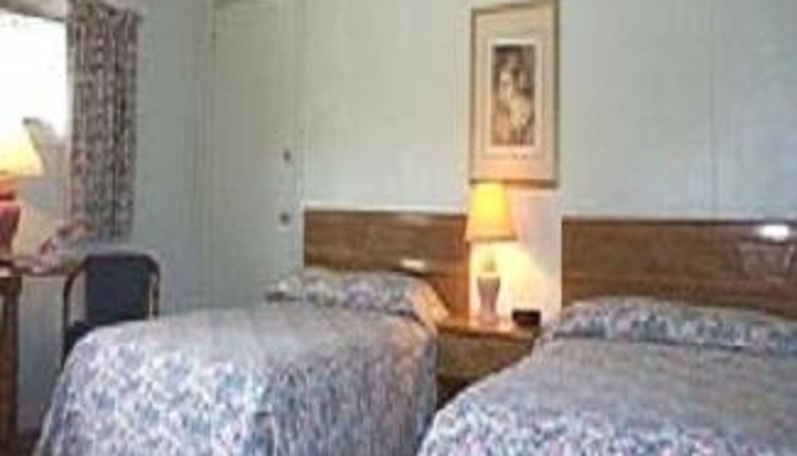 Room - Oak Dell Motel