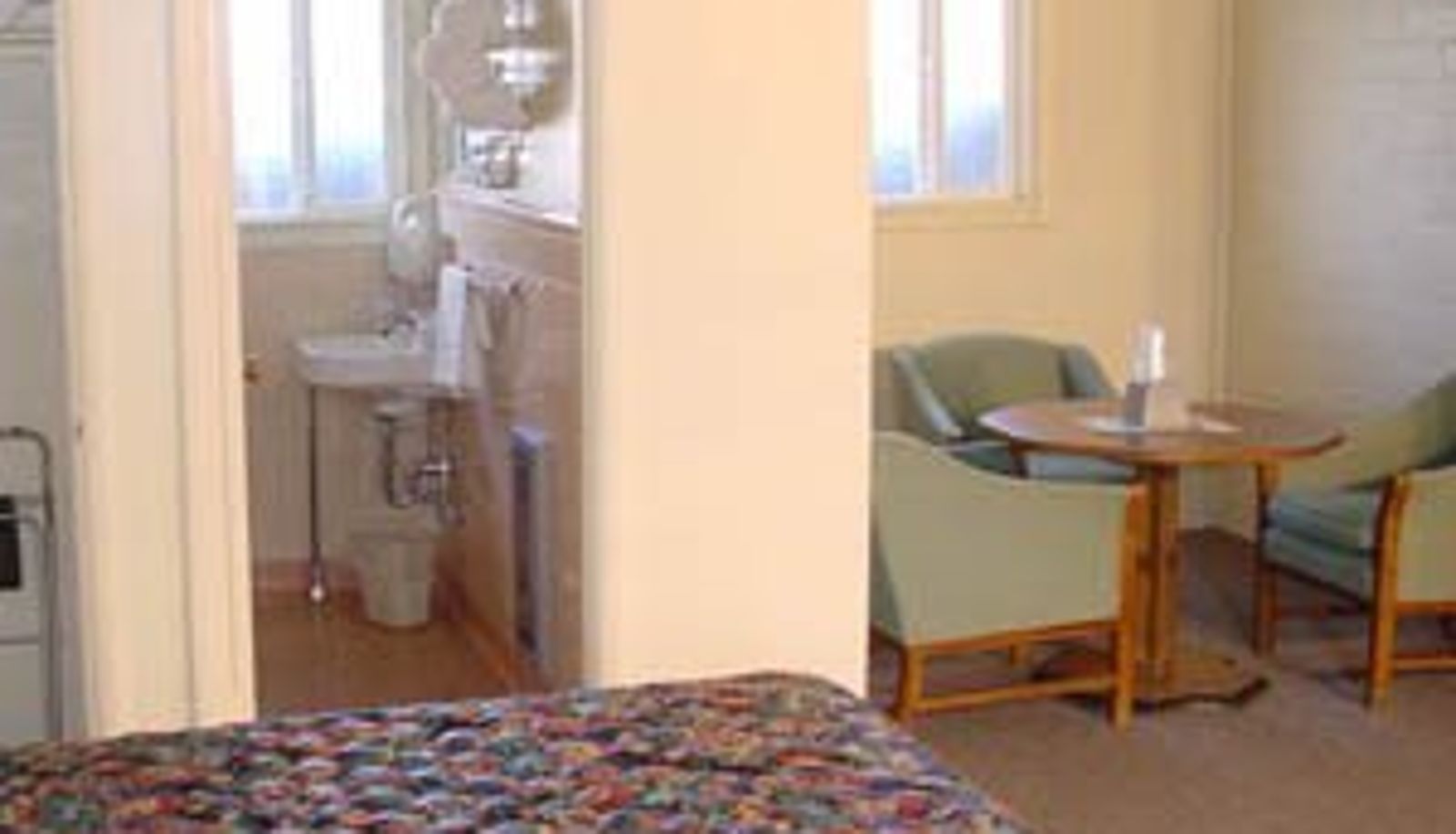 Camera - Lakeview Lodge Motel