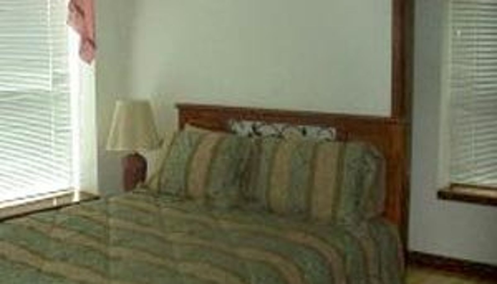 Room - Yaquina Bay  Hotel Toledo