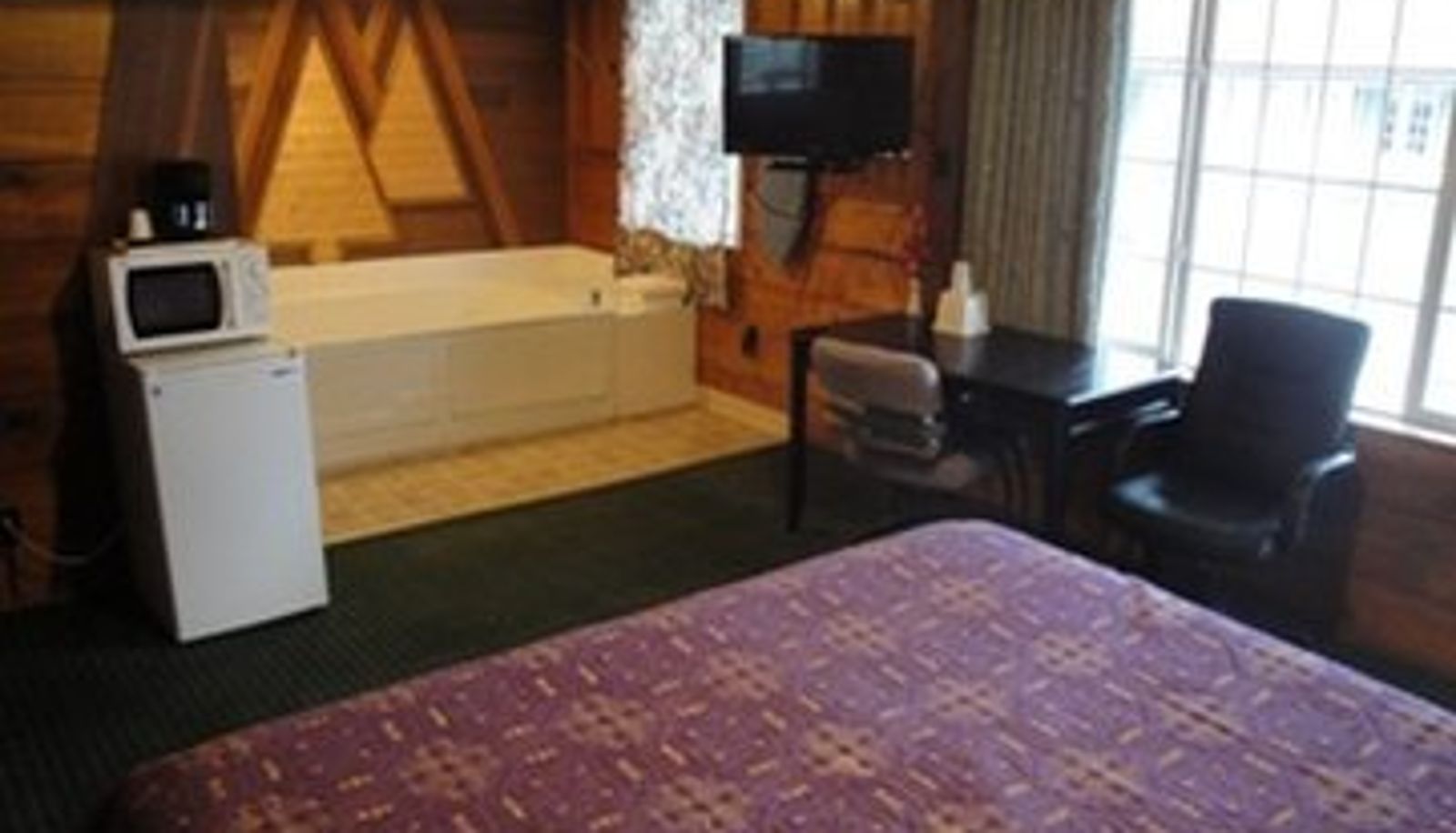Zimmer - Pinewood Inn South Lake Tahoe