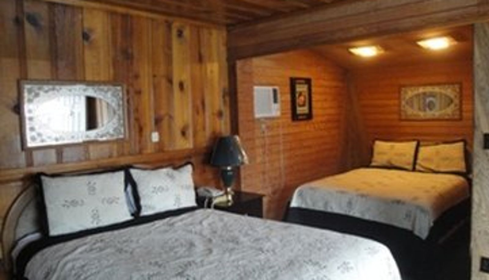 Zimmer - Pinewood Inn South Lake Tahoe