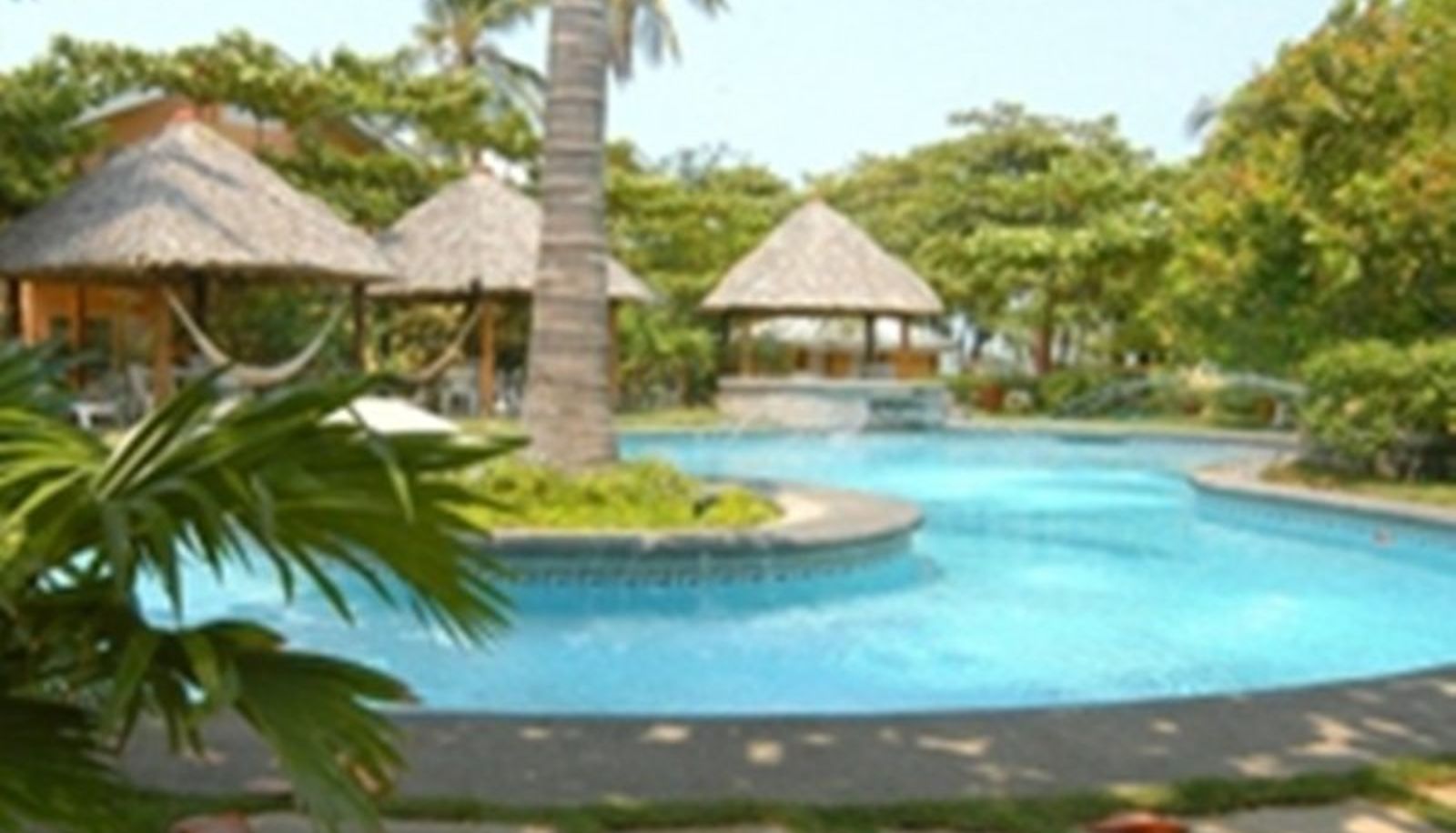 Piscina - Vistamar Hotel