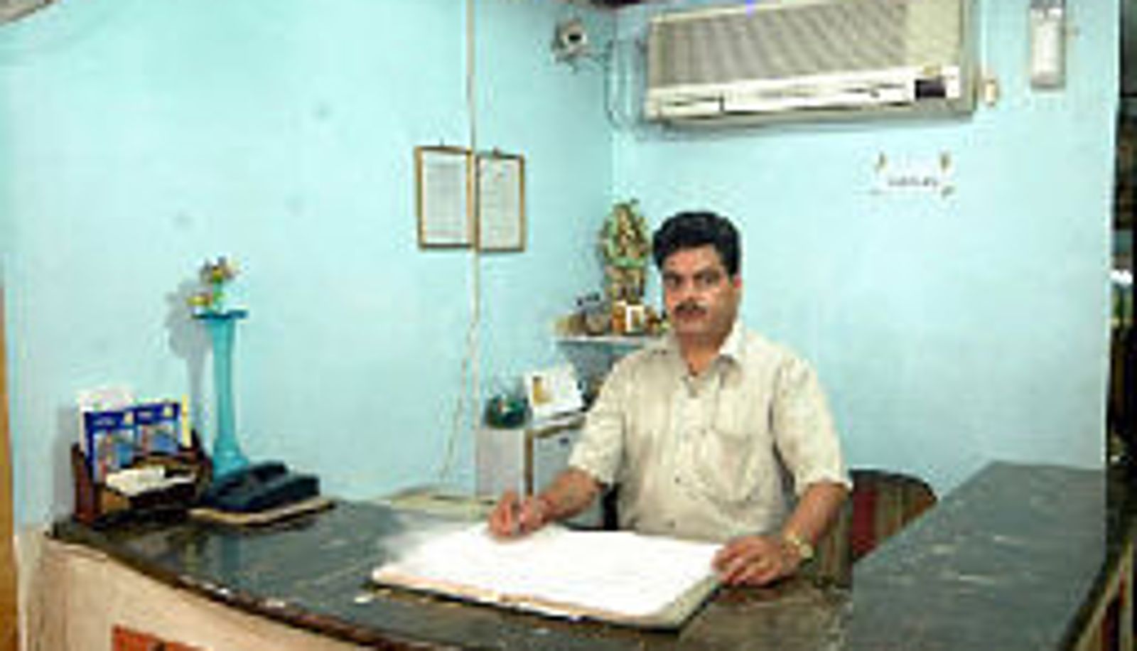 Reception - Hotel Vishesh Continental