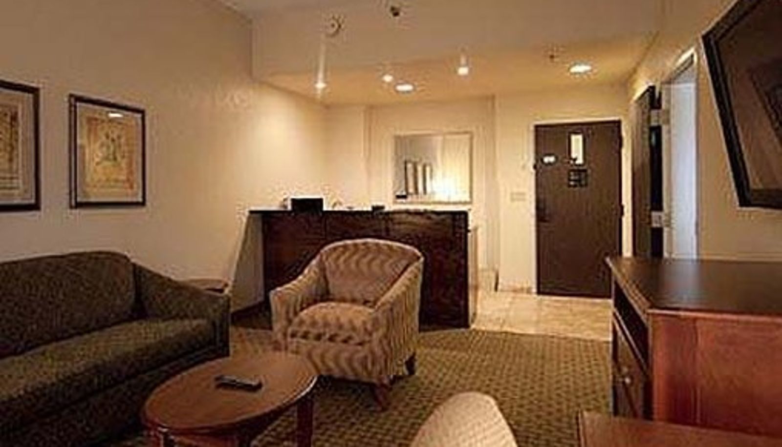 Zimmer - Four Points by Sheraton Alexandria