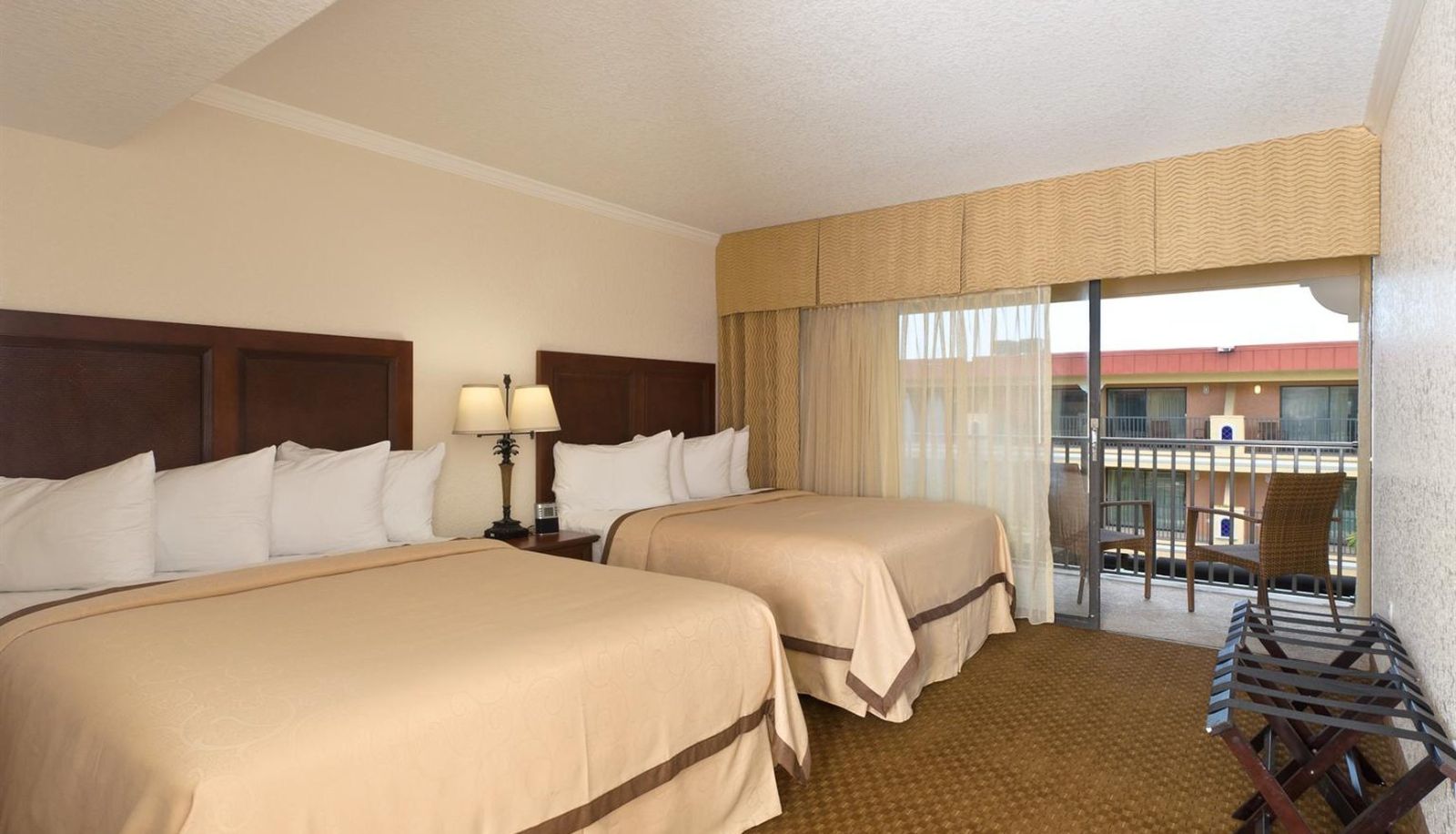 Zimmer - Knights Inn Clearwater Beach