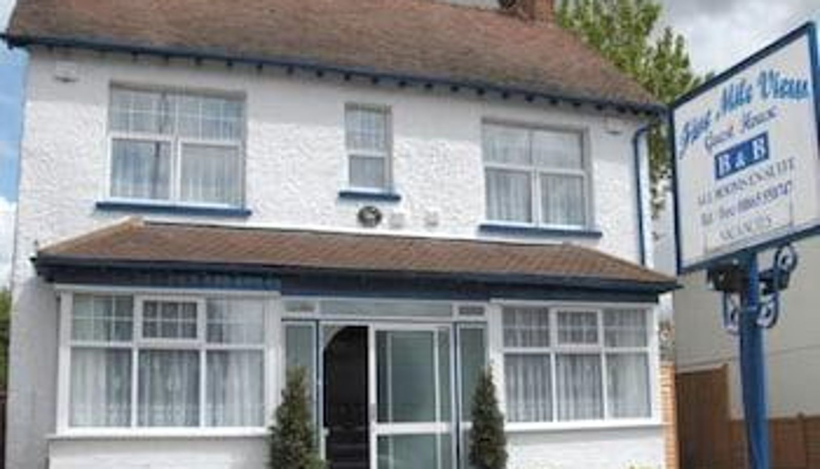 Exterior view - Five Mile Oxford