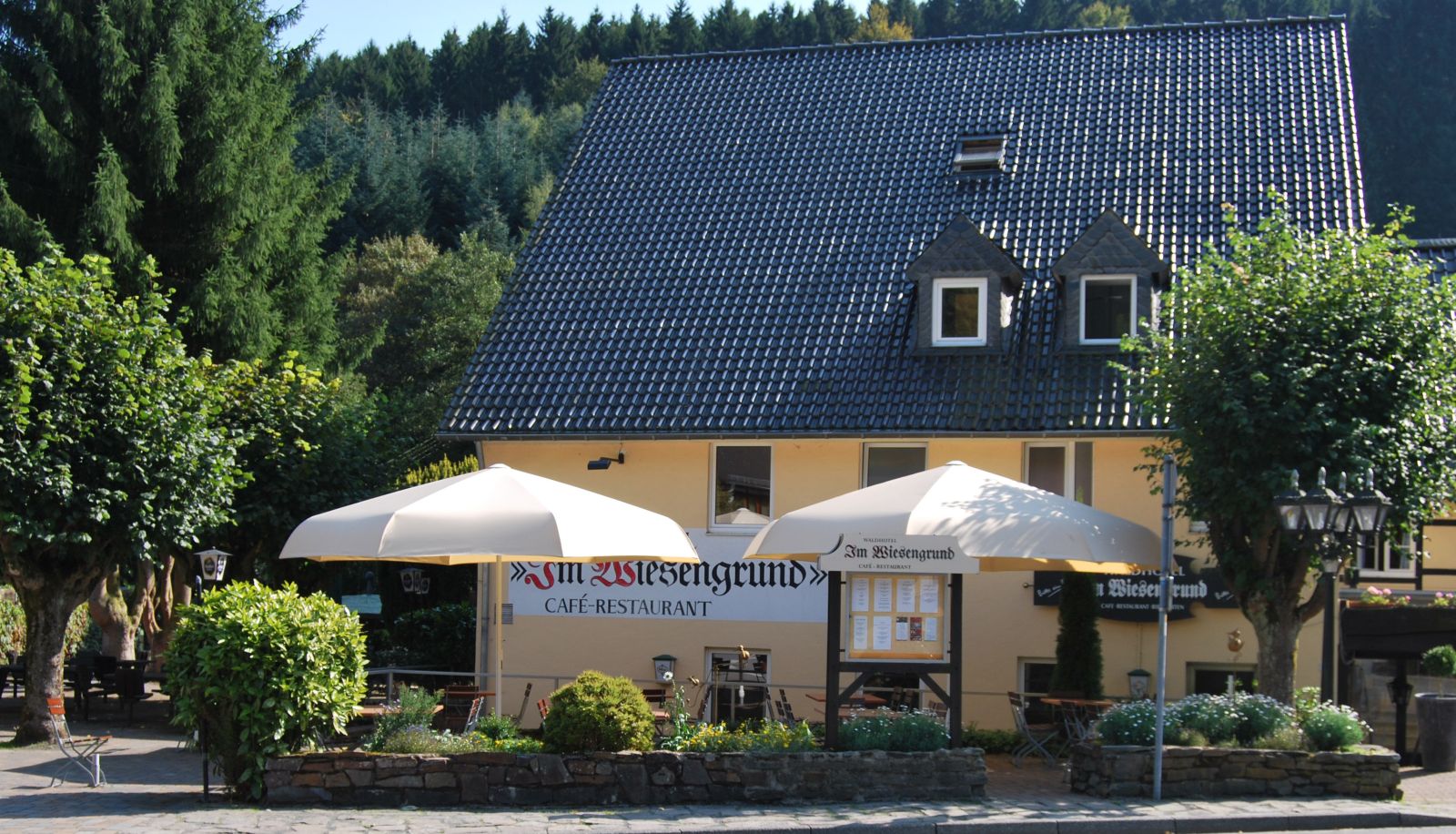 Zewnętrzna część hotelu - Im Waldhotel Wiesengrund
