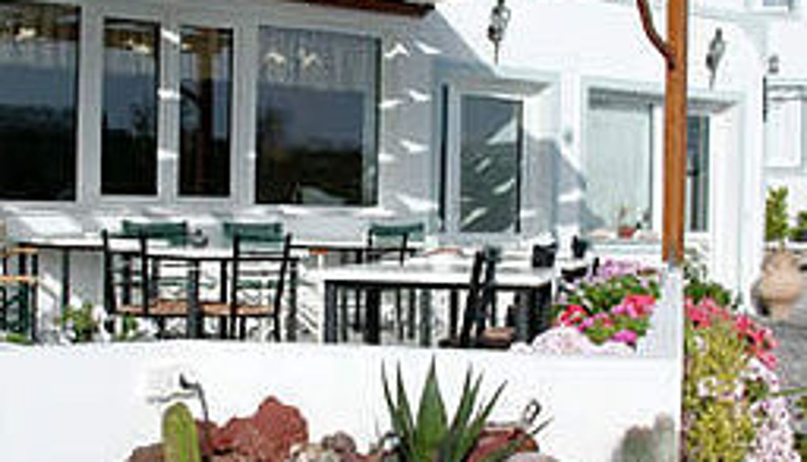 Info - Milos Villas Hotel