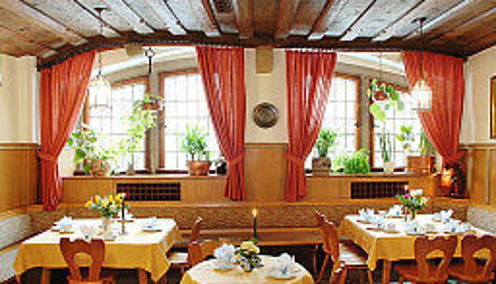 Ontbijtzaal - Hotel-Gasthof Goldener Greifen