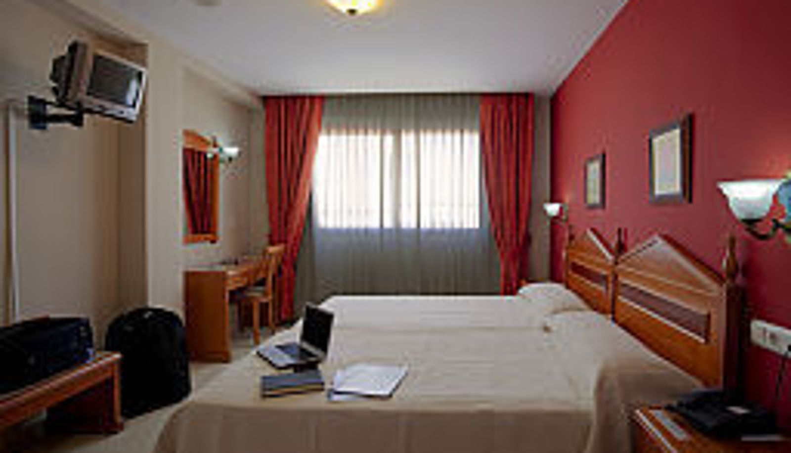 Camera - Tocina Business Hotel