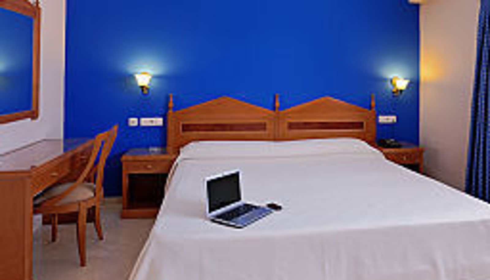 Camera - Tocina Business Hotel