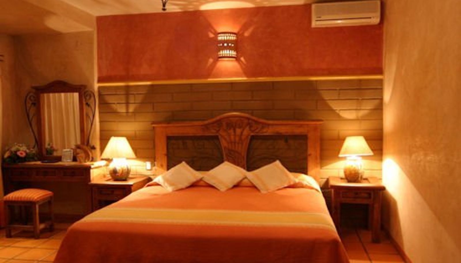 Room - Raintree's Hostal Las Cupulas Oaxaca