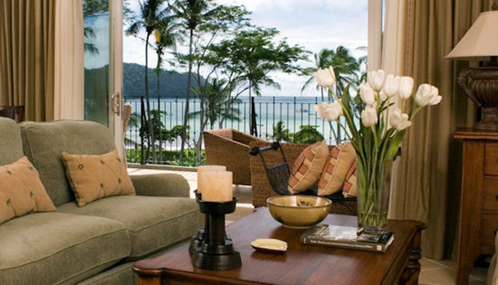 Info - Bella Vista Condominiums