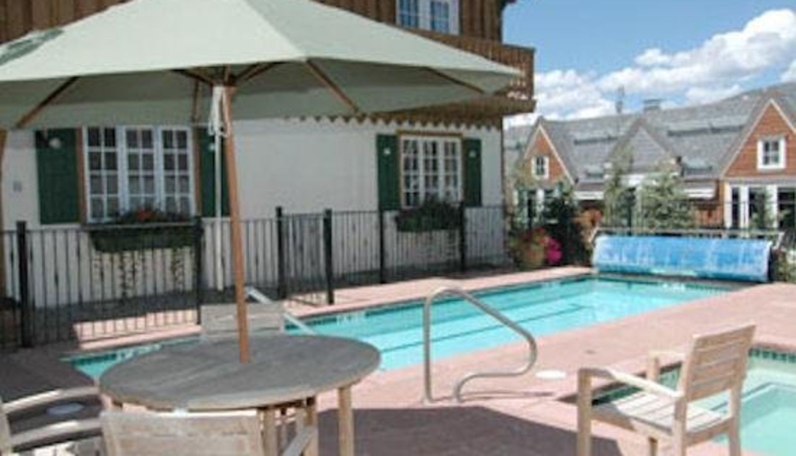 Pool - Alpenblick