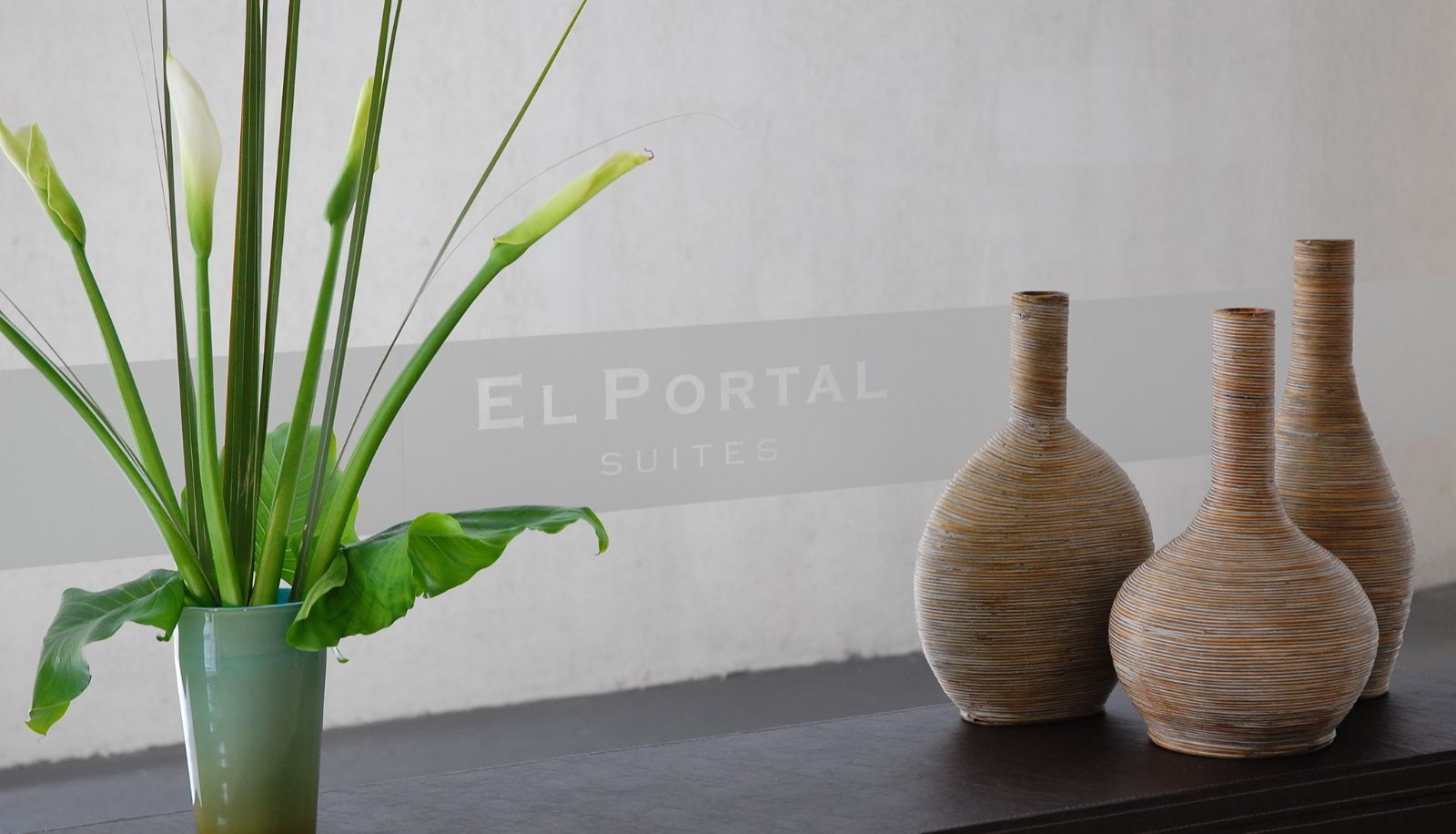 Lobby - Portal Plaza Suites
