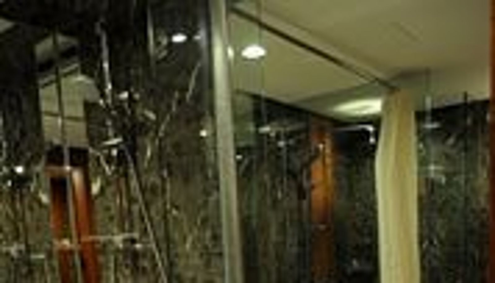Badezimmer - Empark Grand Hotel Shanxi