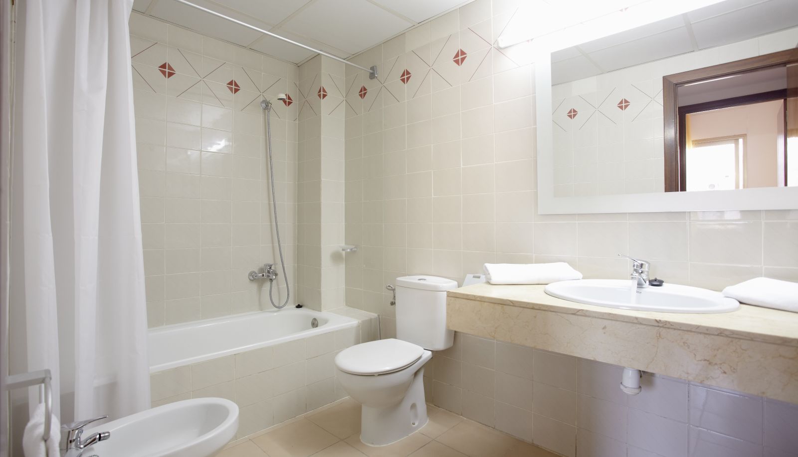 Bathroom - Apartamentos Mediterranean Suites