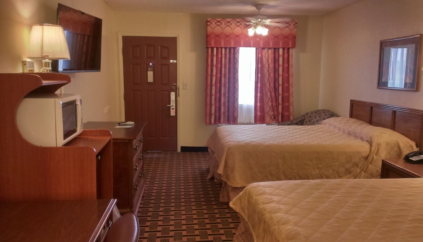 Room - Green Tree Inn