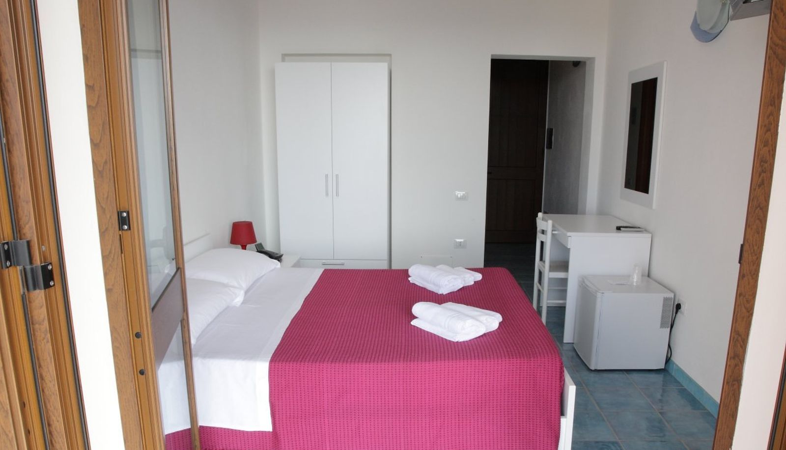 Standard room (double) - Hotel Bella Vista S'Archittu