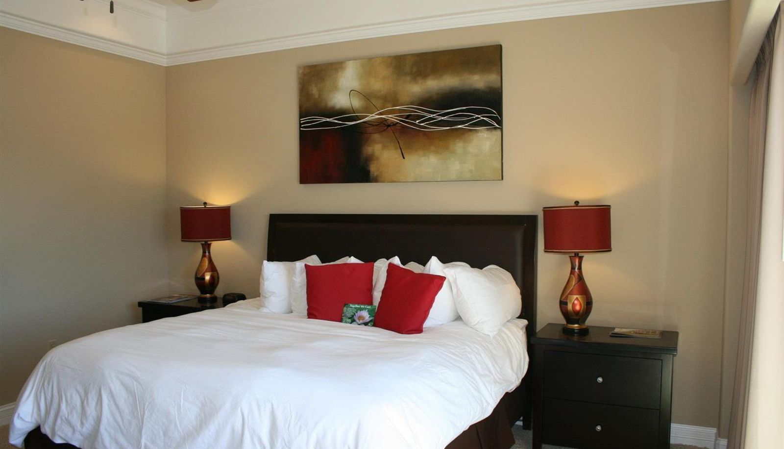Room - CAMDEN ON THE LAKE