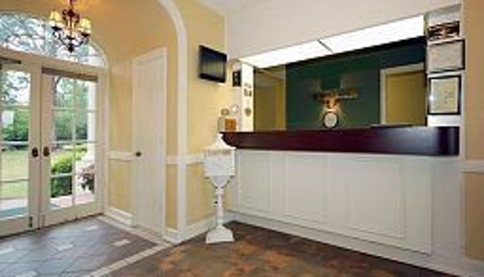 Lobby - Inn Perry