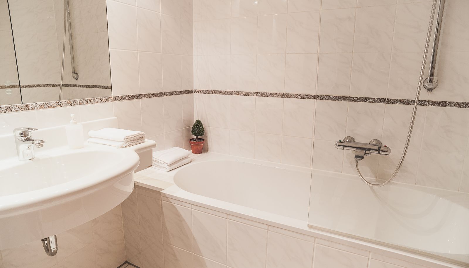Badezimmer - Schwarzkopf Hotel-Restaurant
