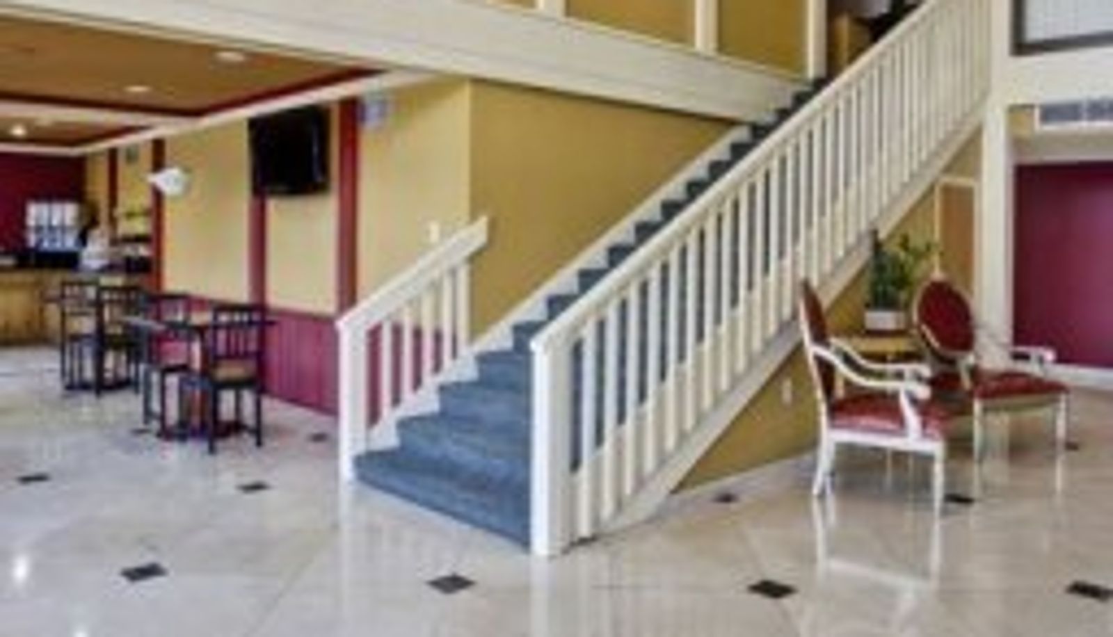 Hall - Willow Tree Inn