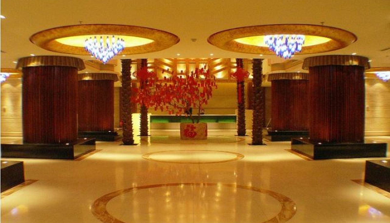 Lobby - Fuxin Yintong Crowne Plaza Hotel