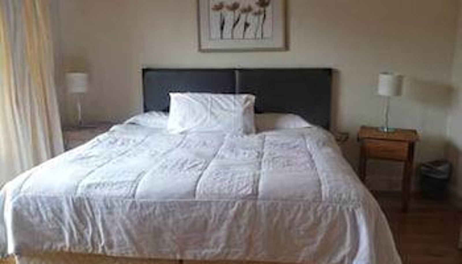 Standard room - College View Apartments