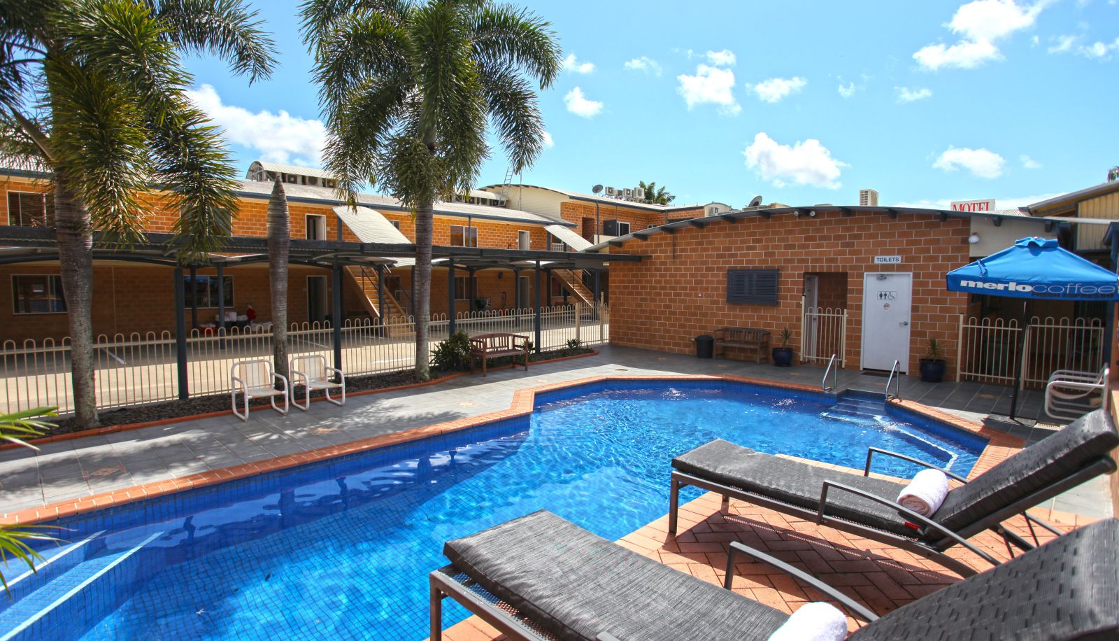 Piscina - Windmill Motel and Events Centre
