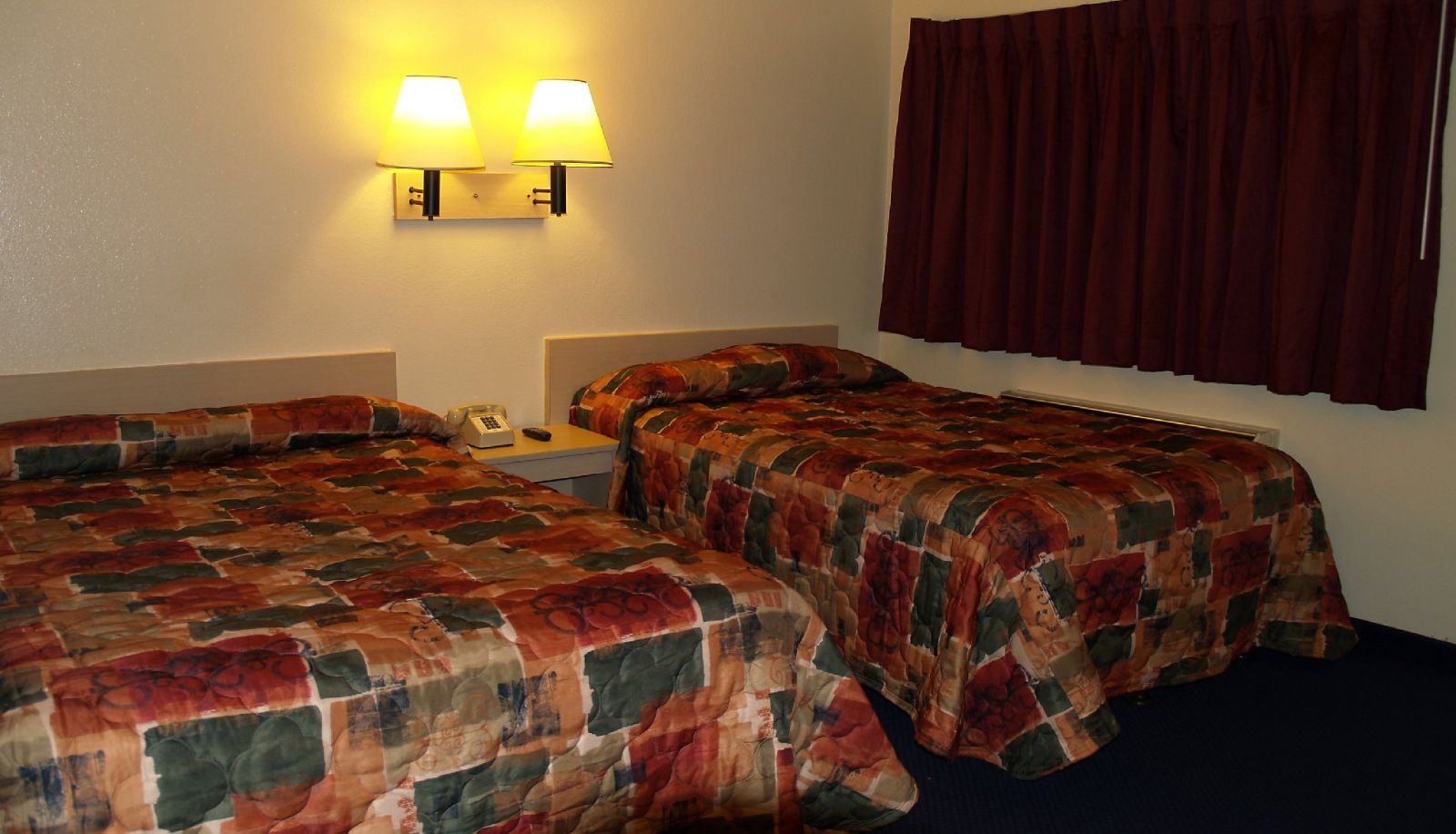 Zimmer - Americas Best Value Inn