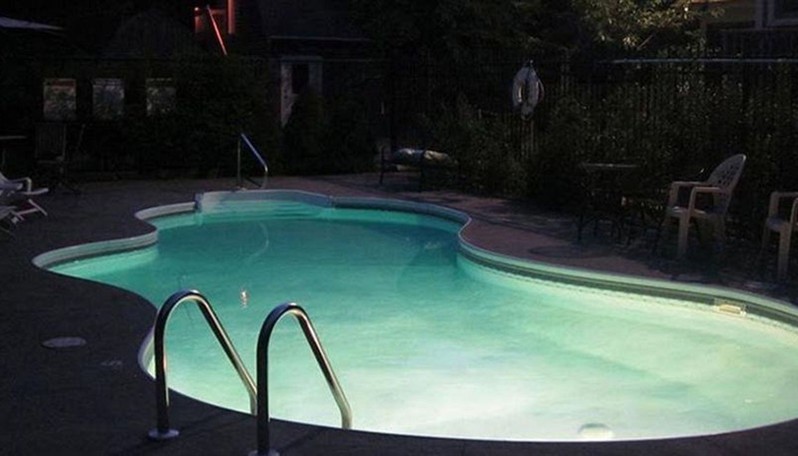 Piscina - The Penny House Inn
