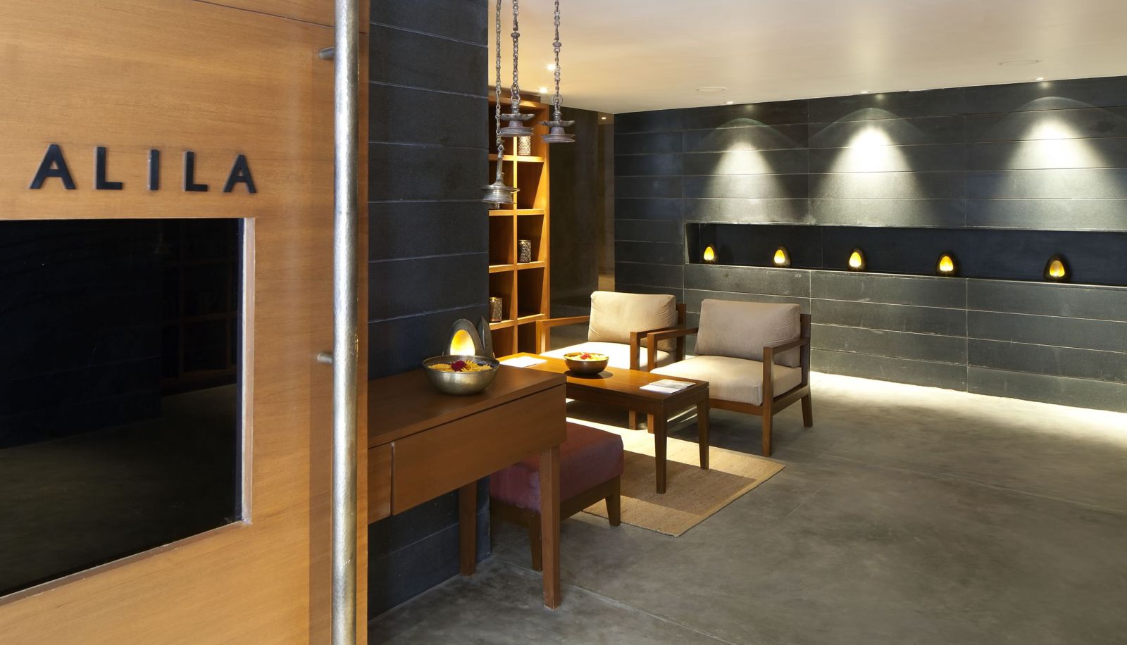 Massageruimte - Slohh by Roach Bengaluru Curio Collection by Hilton
