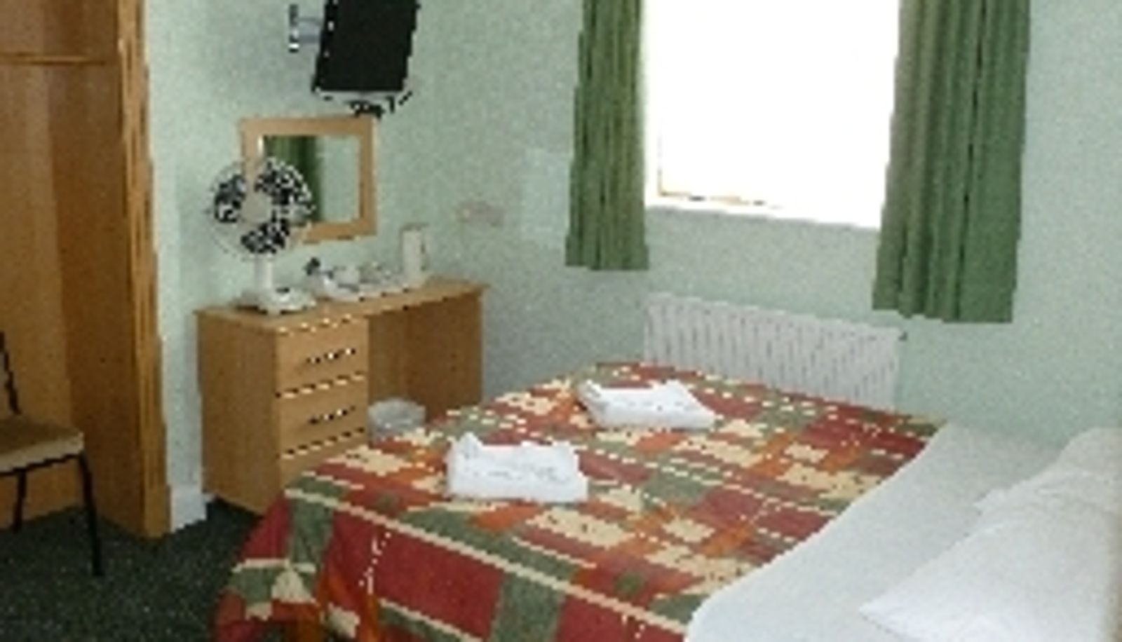 Standard room (double) - OYO London 24 Sussex