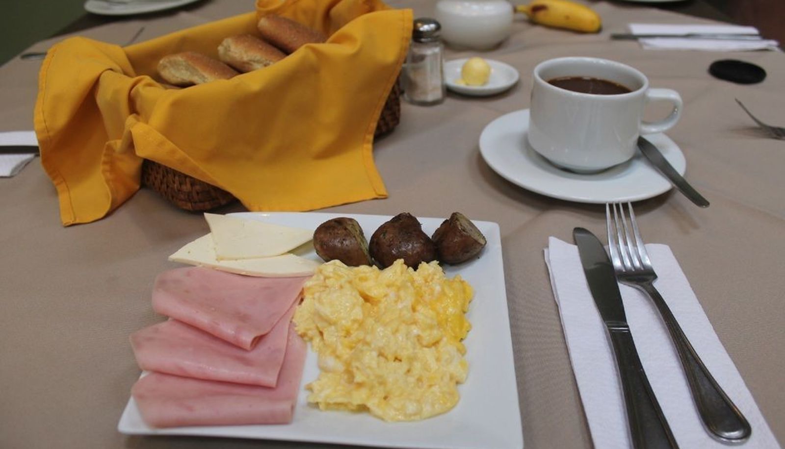 Sala de desayunos - Villa Urubamba