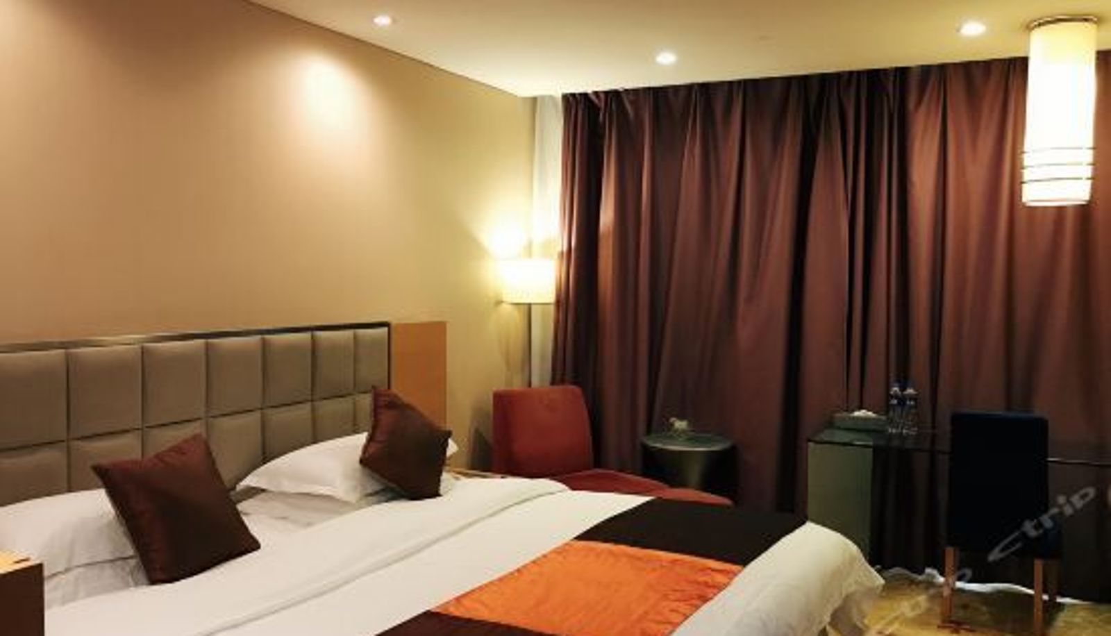 Pokój typu business - Detan Hotel