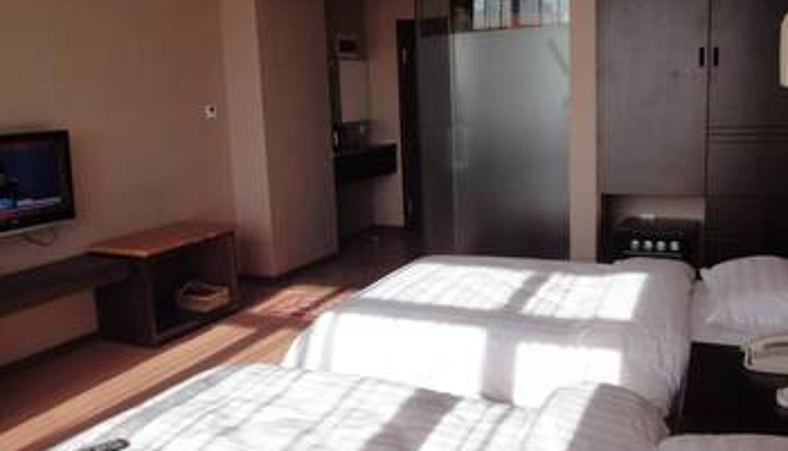 Camera - Feilong International Business Hotel