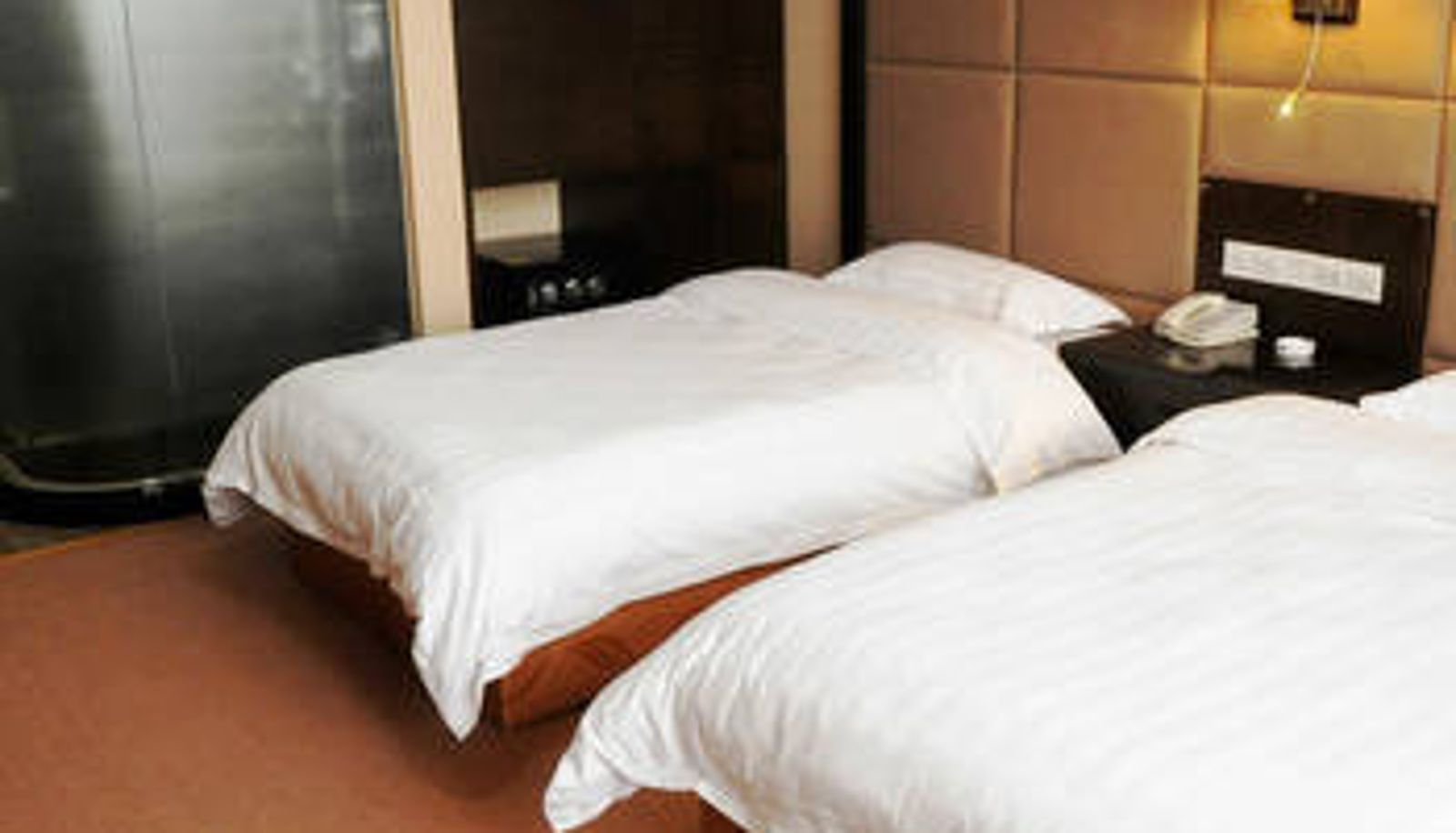 Camera - Feilong International Business Hotel
