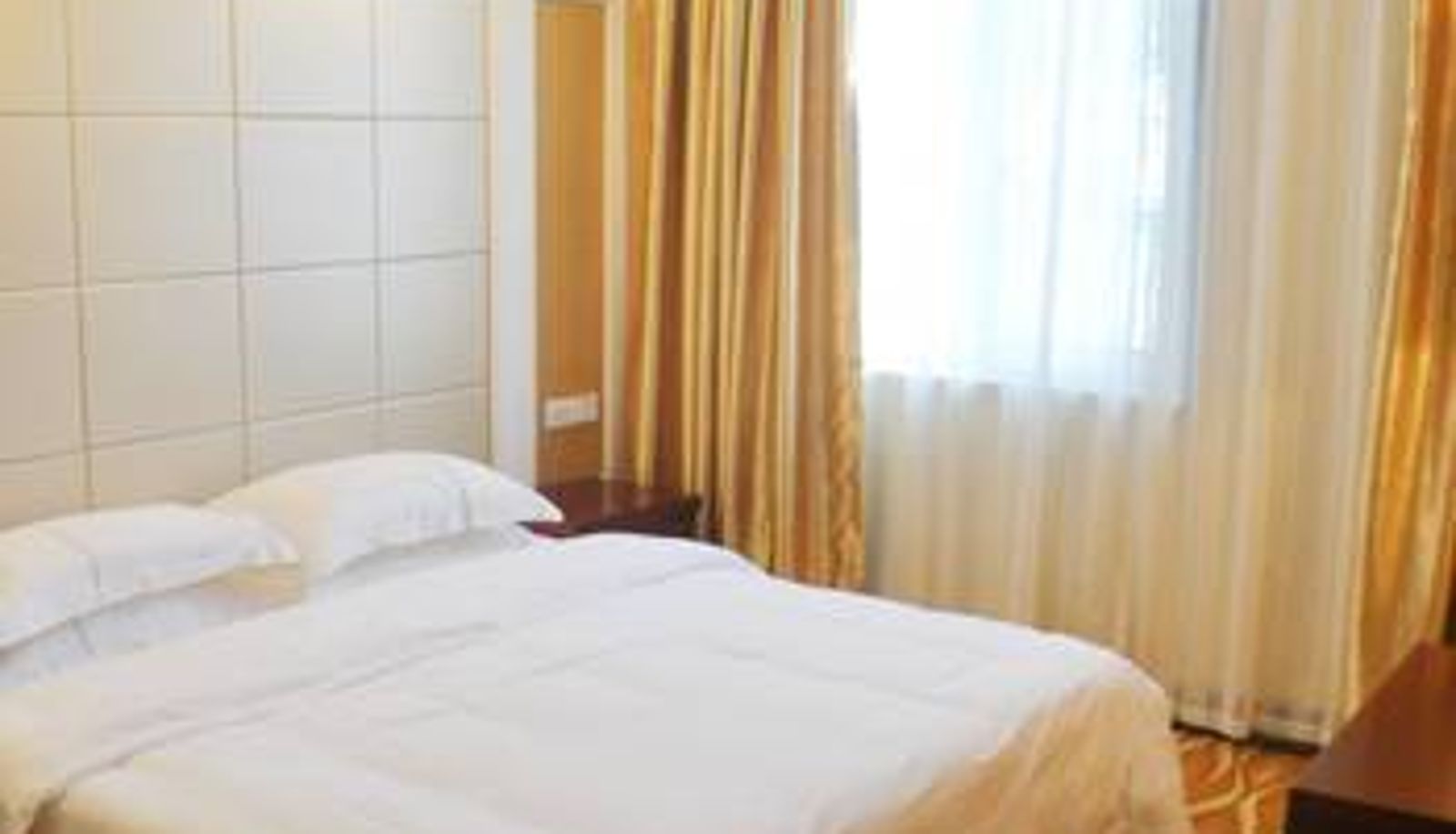 Room - Kai Sha Hotel