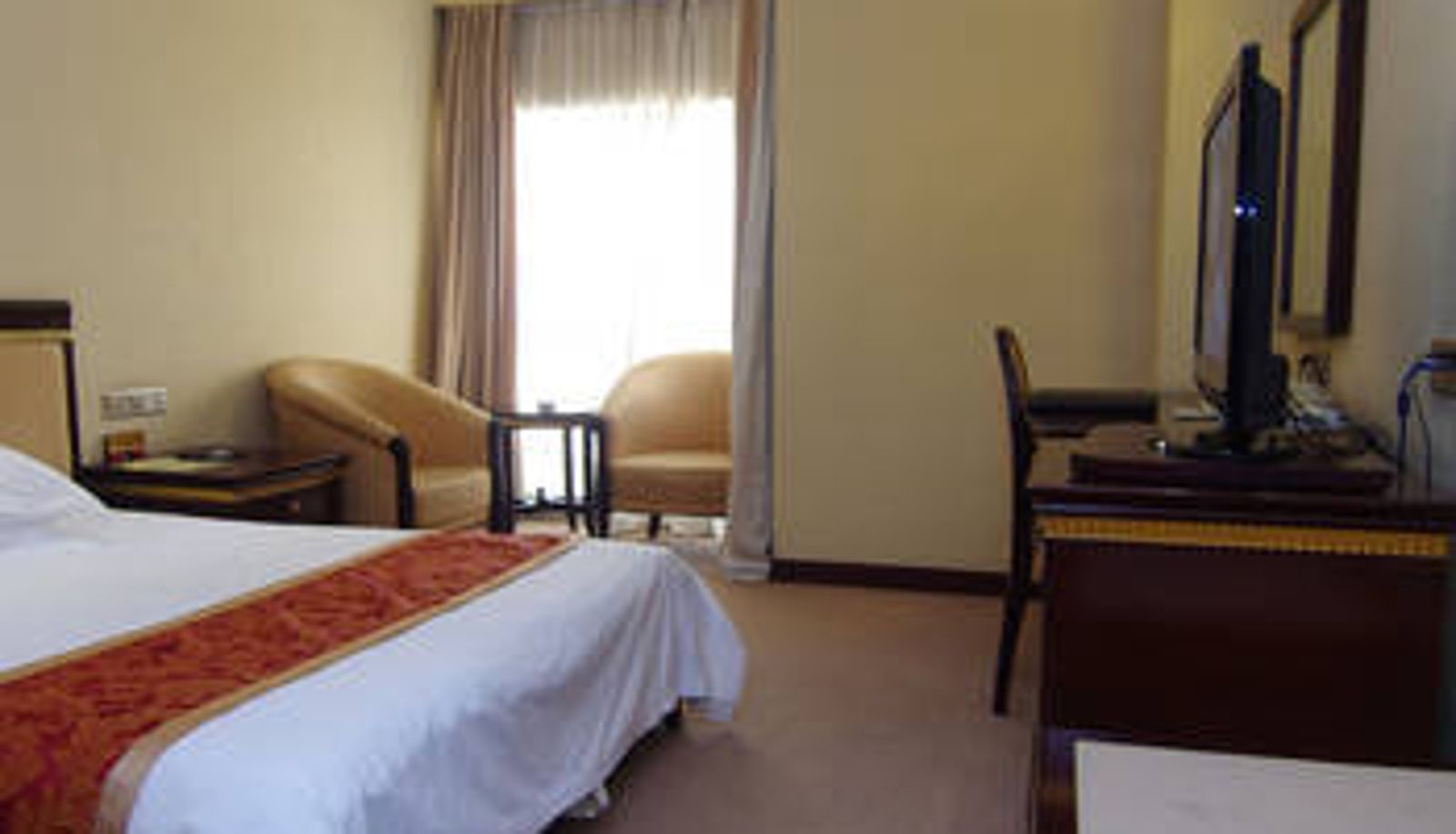 Zimmer - Jinqiao Business Hotel (Zhengzhou University New District)
