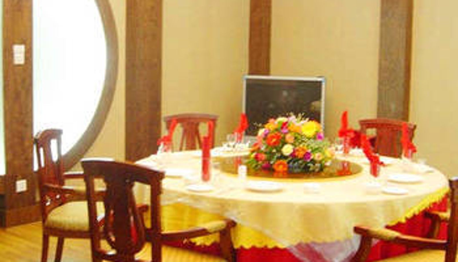 Frühstücksraum innerhalb des Restaurants - Zhong Xie Hotel - Beijing