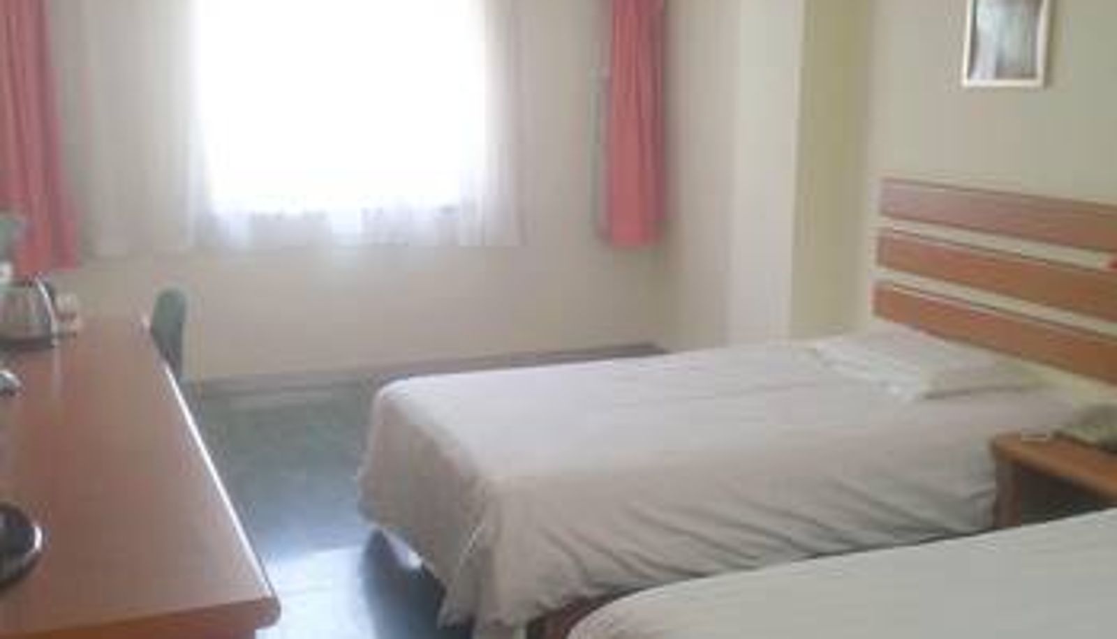 Zimmer - Home Inn Beijing Jishuitanqiao