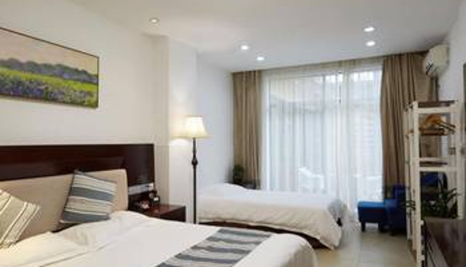 Camera - Xianwu Weiman Hotel