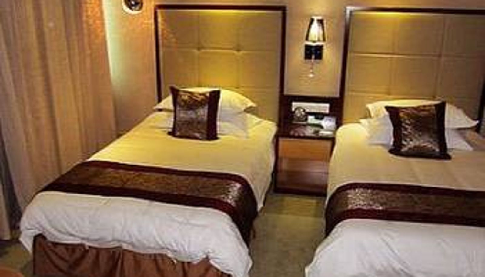 Zimmer - New Wencai International Hotel