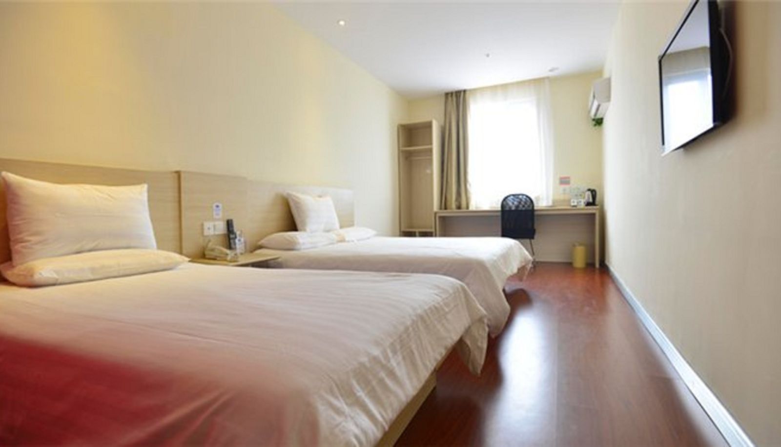 Widok wnętrza - Hanting Hotel Hubu Street